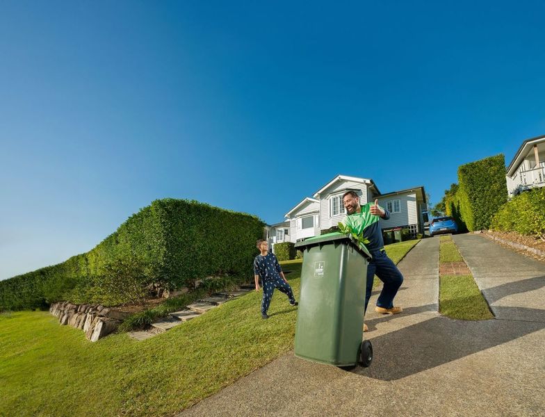 Budget backs citywide green bin rollout